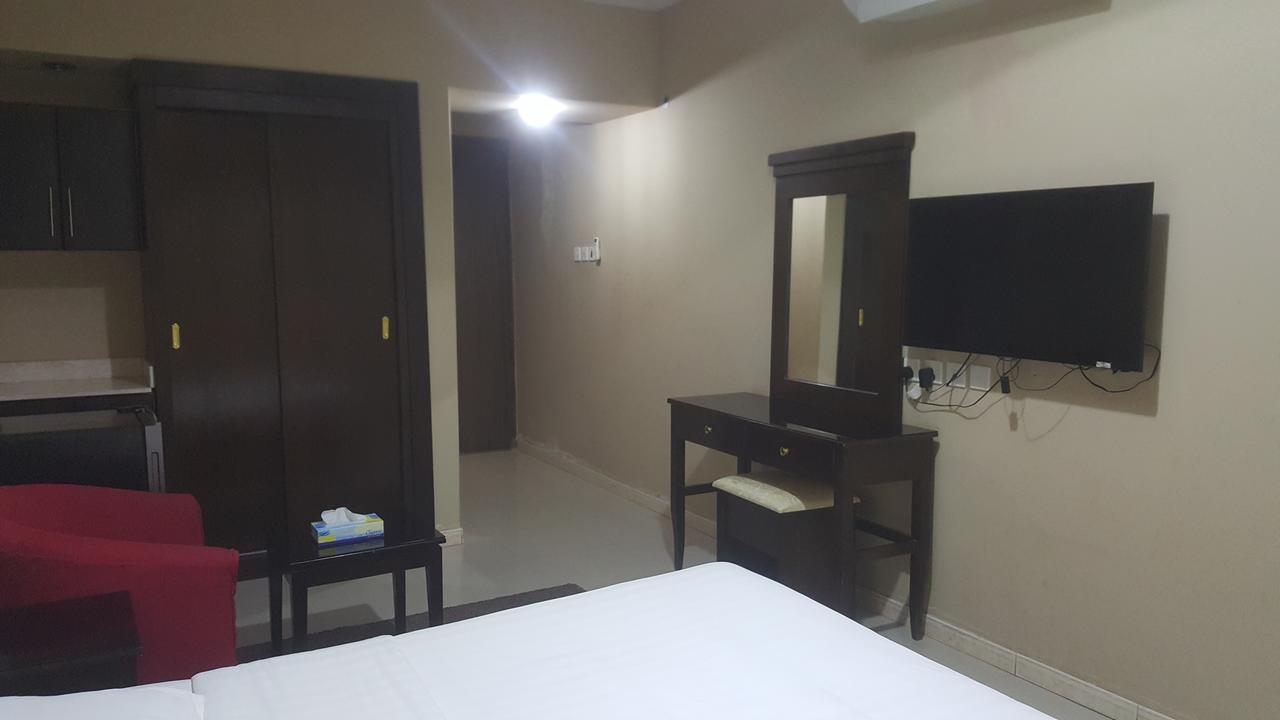 Nuzul Altoot Serviced Apartments Al-Kharj Buitenkant foto
